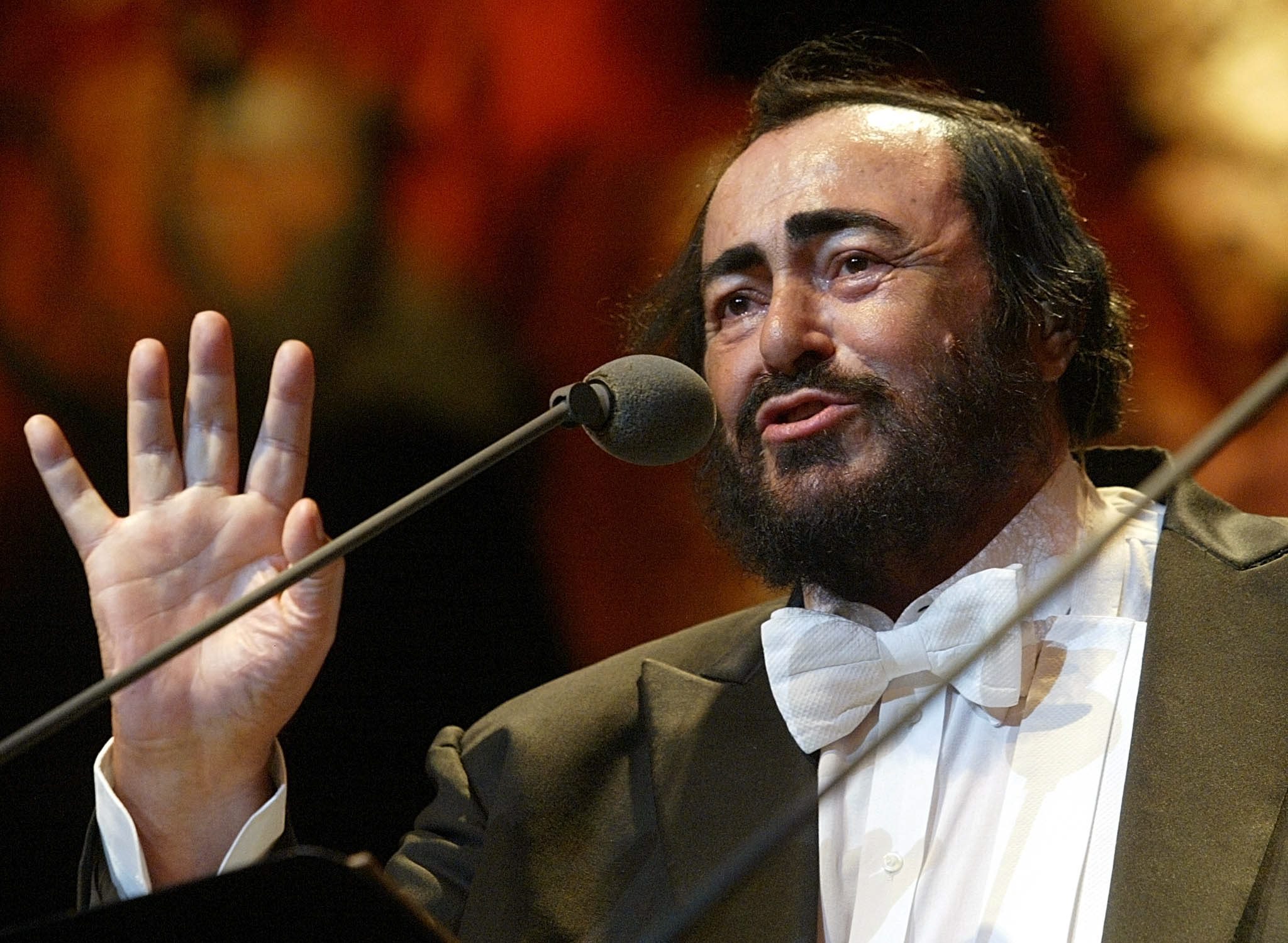 luciano-pavarotti_14.jpg
